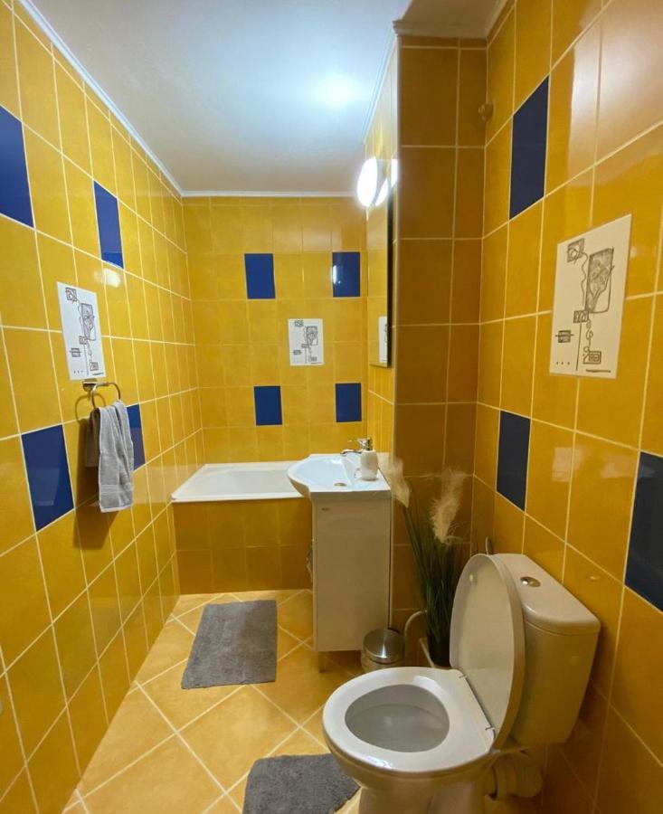 Talina Apartament Орадя Экстерьер фото